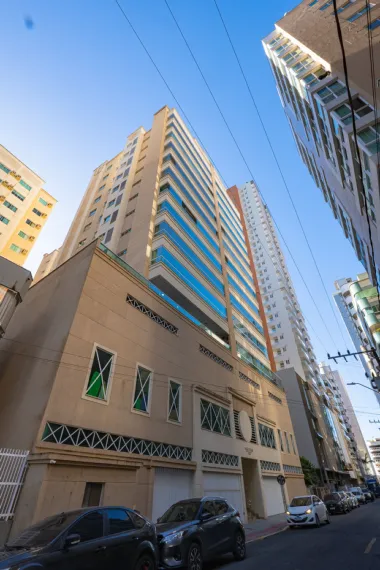 Apartamento para venda no bairro Meia Praia em Itapema Apartamento para venda no bairro Meia Praia em Itapema