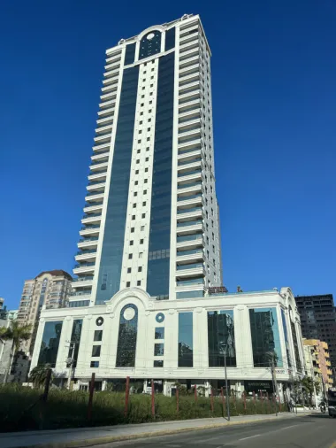 Apartamento para venda no bairro Meia Praia em Itapema Apartamento para venda no bairro Meia Praia em Itapema