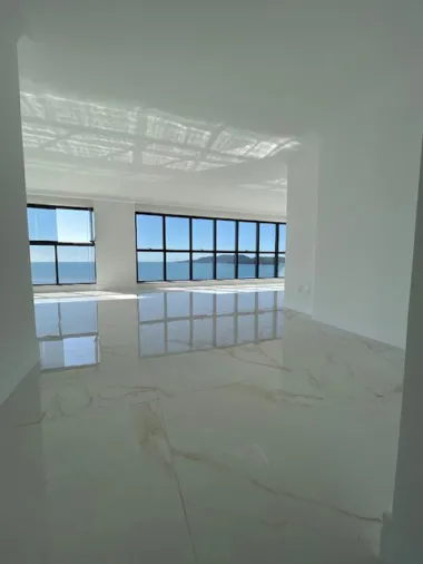 Apartamento para venda no bairro Meia Praia em Itapema Apartamento para venda no bairro Meia Praia em Itapema
